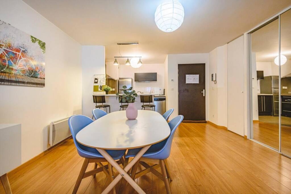 Camille - Appartement Avec Exterieur 랭스 외부 사진